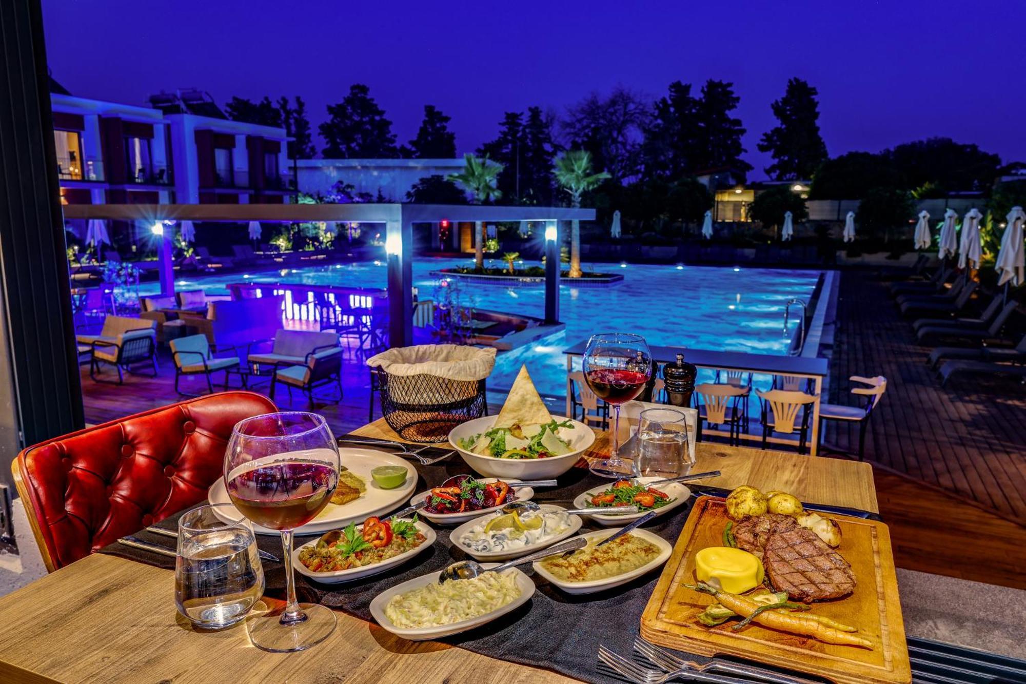 Celeste Bella Luxury Hotel & Spa Ortakent Exteriör bild