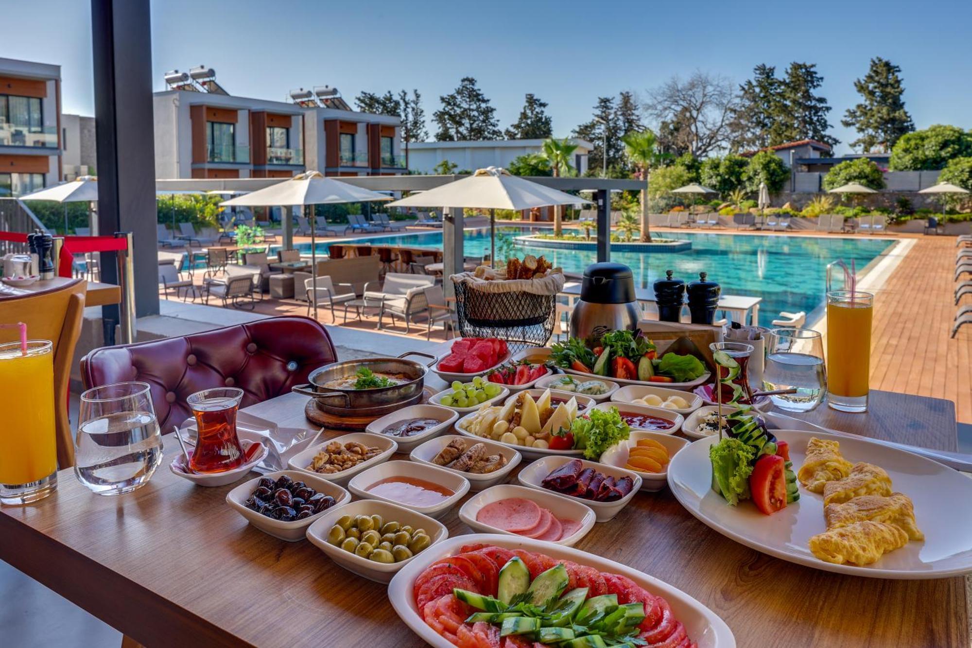 Celeste Bella Luxury Hotel & Spa Ortakent Exteriör bild